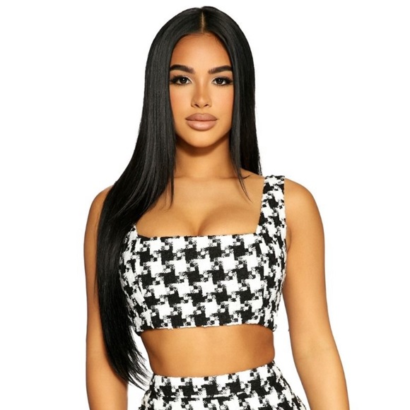 Naked Wardrobe The Houndstooth Cropped Tank in Black/White - Picture 2 of 3